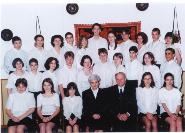 2001. 8.c