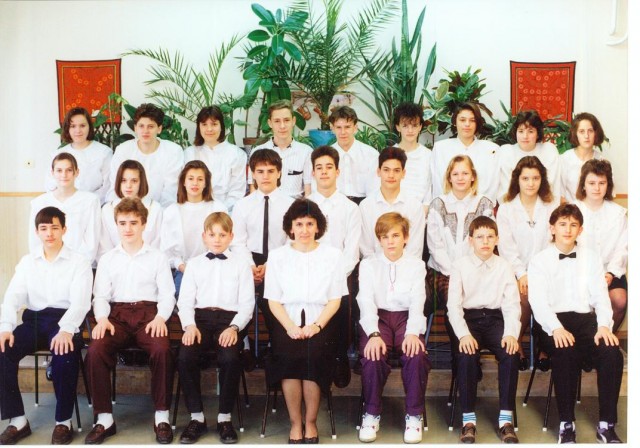 1993. 8.c