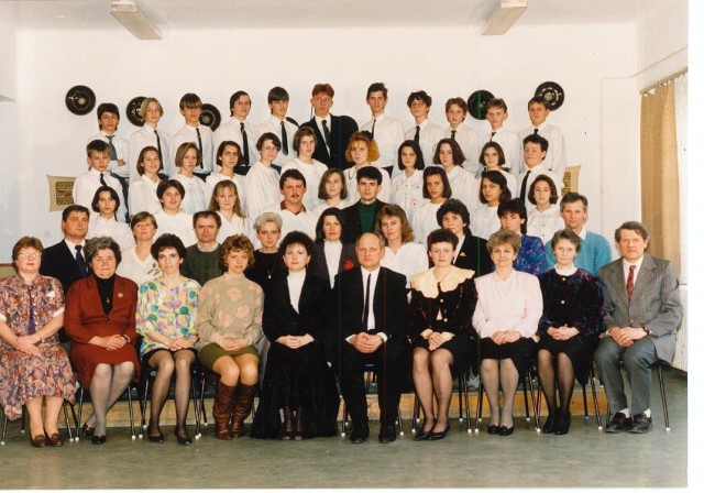 1992. 8.c