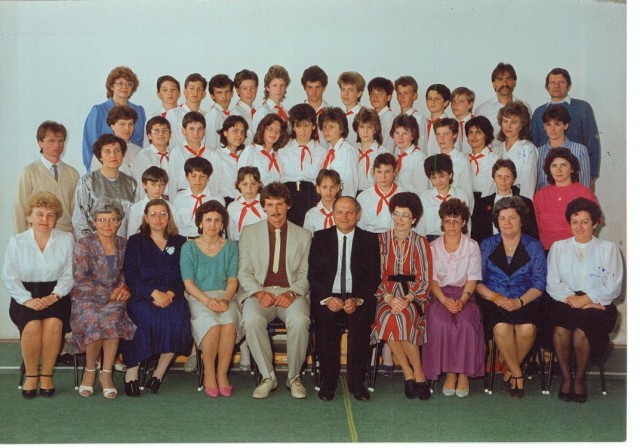 1988. 8.d