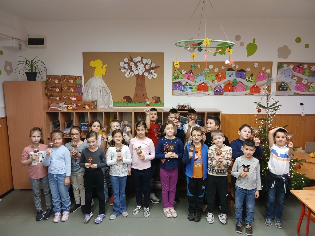 Karácsonyváró osztálydélután a 2.c osztályban