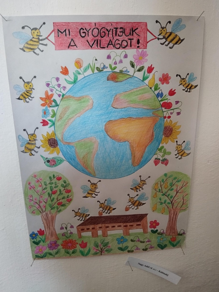 A méhek világa pályázaton mutatták meg alsó tagozatos diákjaink kreativitásukat 
