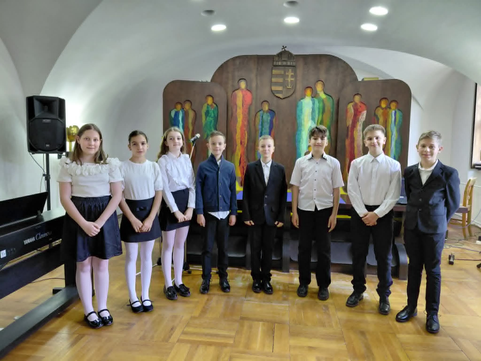 Kiemelt arany minősítésekkel díjazták az 5.b osztályos tanulókból álló énekegyütteseket a Kulturális Szemle zenei kategóriájában