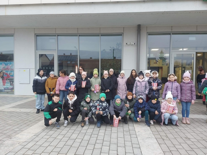 Kincskereső Alapítvány támogatásával mozifilm a 3.4.évfolyamos tanulóknak 