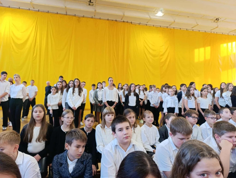 1956. október 23 -ra emlékeztünk