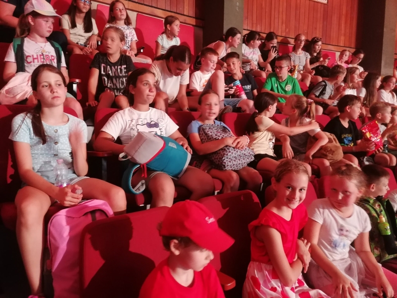 Kitűnő tanulók nagy "Csobbanása"