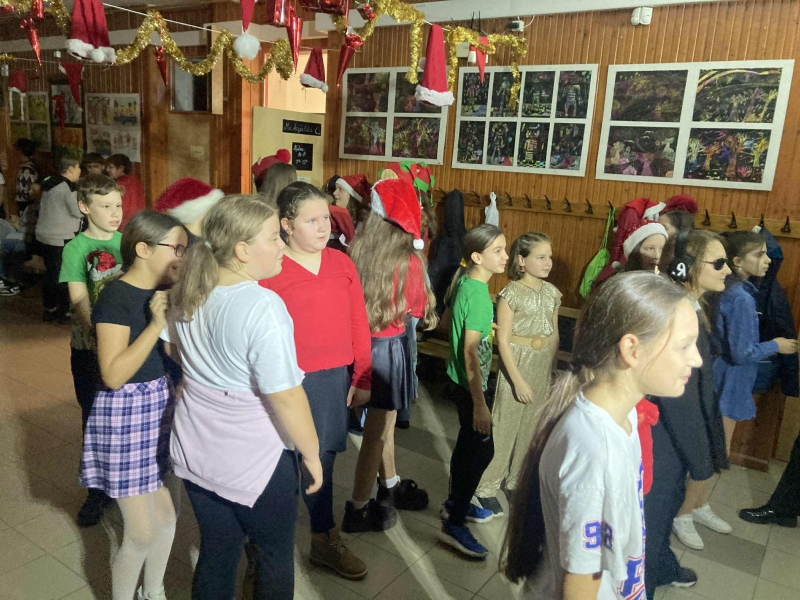 A Mikulás járt nálunk... délután pedig Mikulás disco