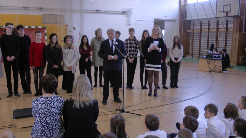 1956. október 23 -ra emlékeztünk