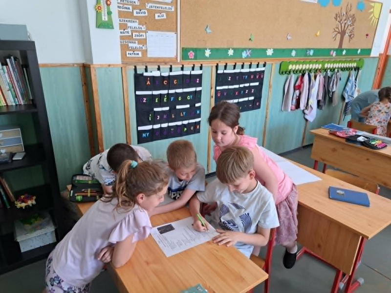 NÁDASDY 50 VETÉLKEDŐ ÉS RAJZVERSENY A 2. ÉVFOLYAMON