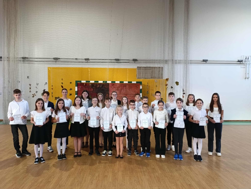 1956. október 23 -ra emlékeztünk