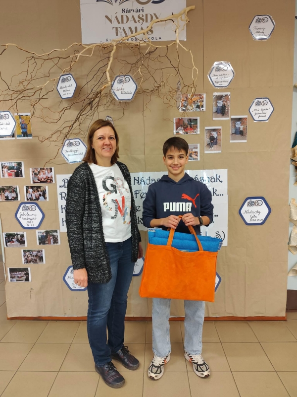 Alkosd meg az iskolánk