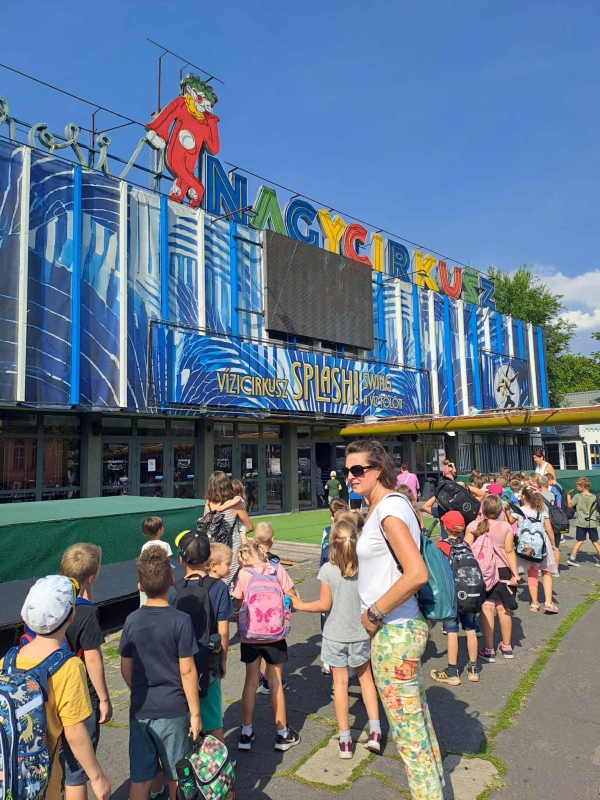 Kitűnő tanulók nagy "Csobbanása"