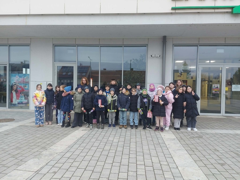 Kincskereső Alapítvány támogatásával mozifilm a 3.4.évfolyamos tanulóknak 