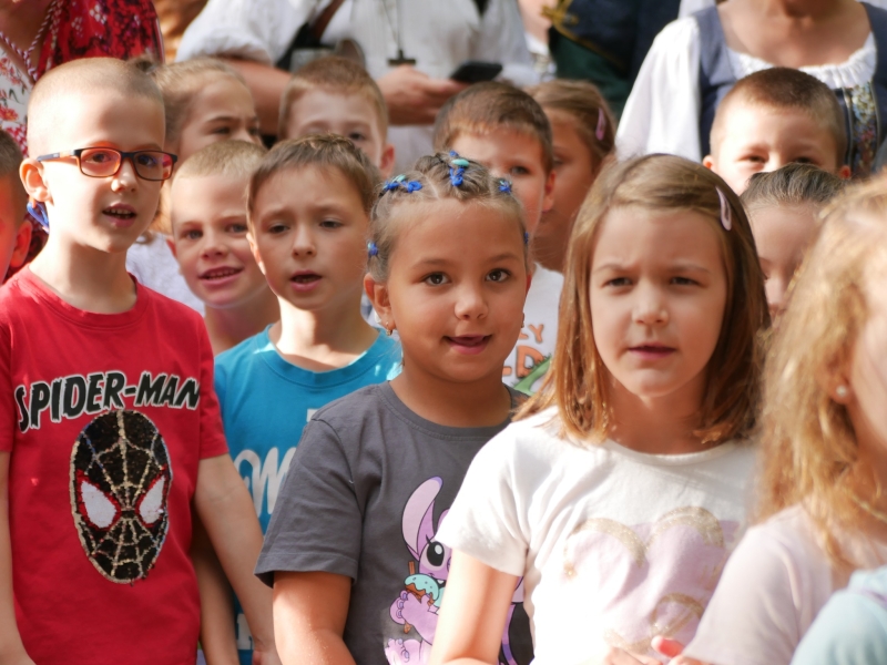 Kis elsősök avatás a Nádasdy fesztiválon