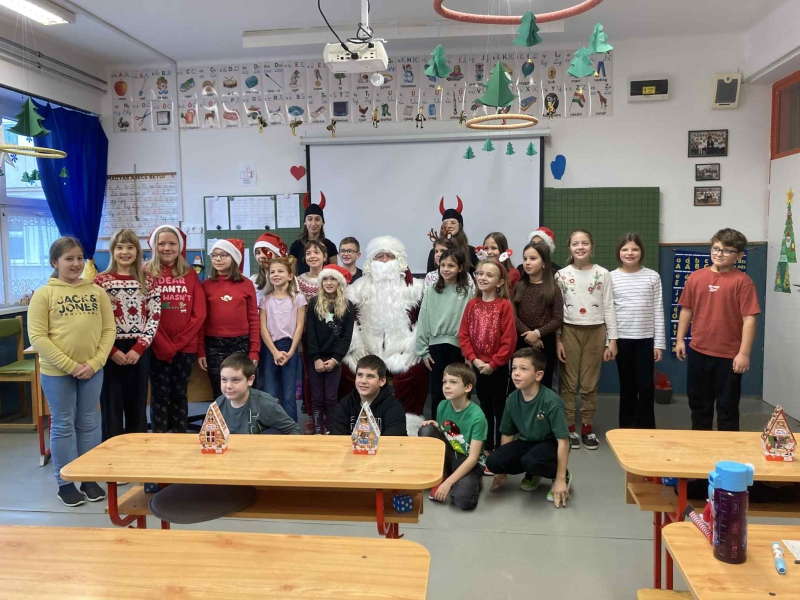 A Mikulás járt nálunk... délután pedig Mikulás disco