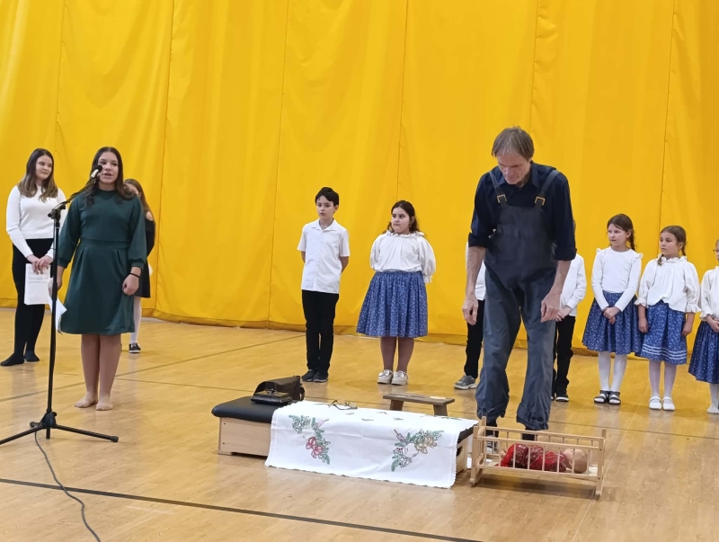 Karácsonyi műsor iskolánkban