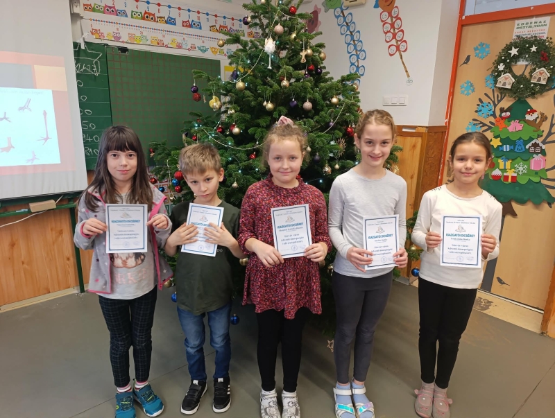 Karácsonyi műsor iskolánkban