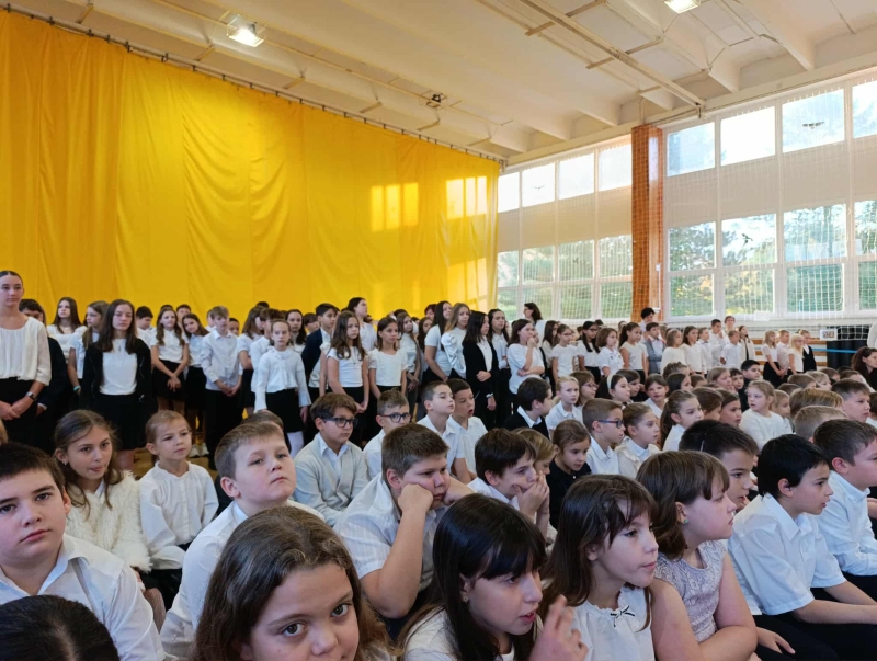 1956. október 23 -ra emlékeztünk