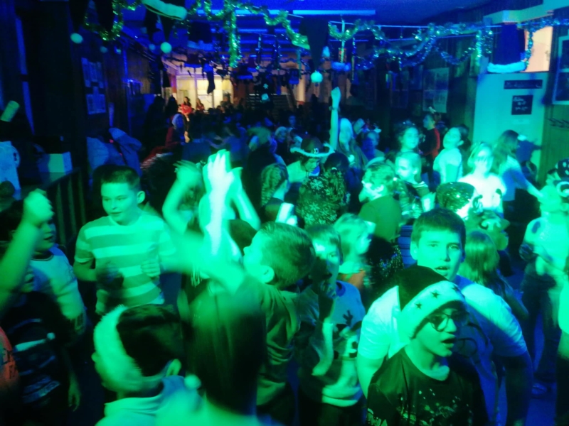 A Mikulás járt nálunk... délután pedig Mikulás disco