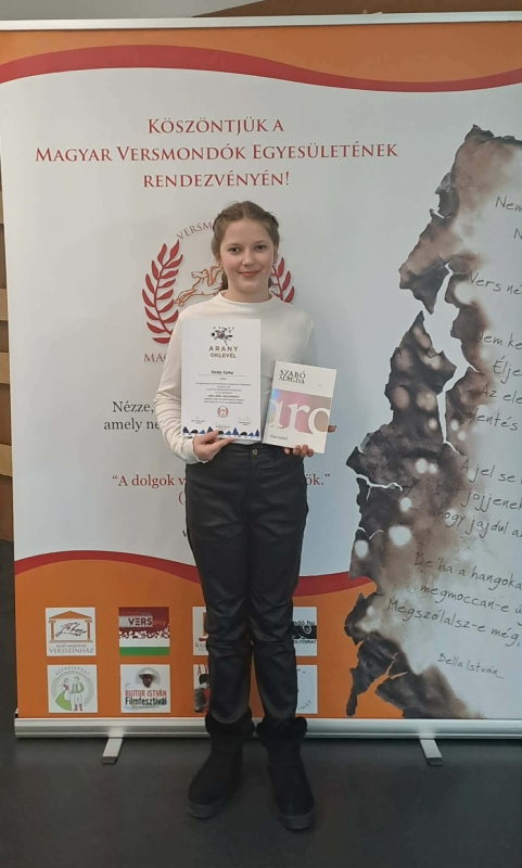 „Szil, szál, szalmaszál” című országos gyermek vers- és prózamondó verseny